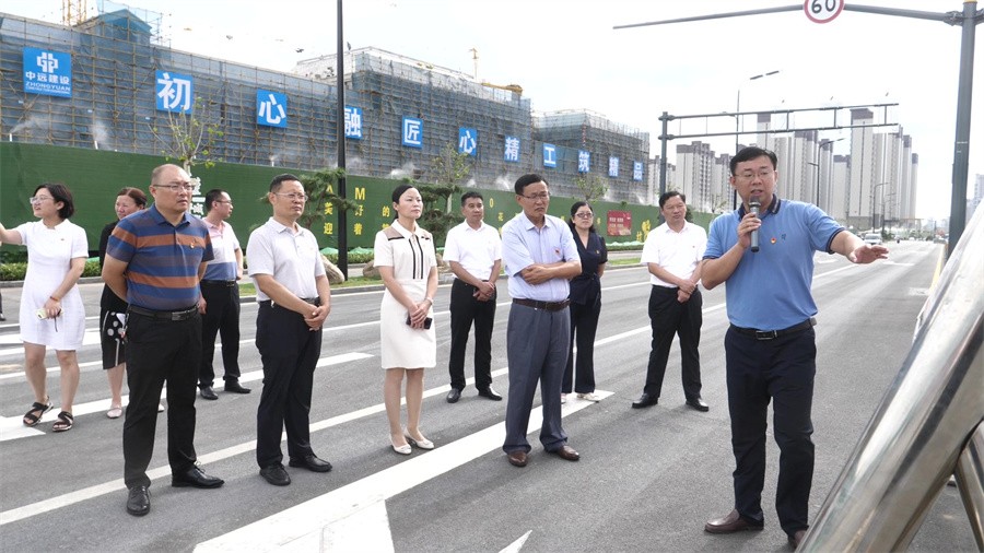 枣庄市委党史学习教育第一巡回指导组到888葡京集团线路检测城回迁区域和荆河东路调研